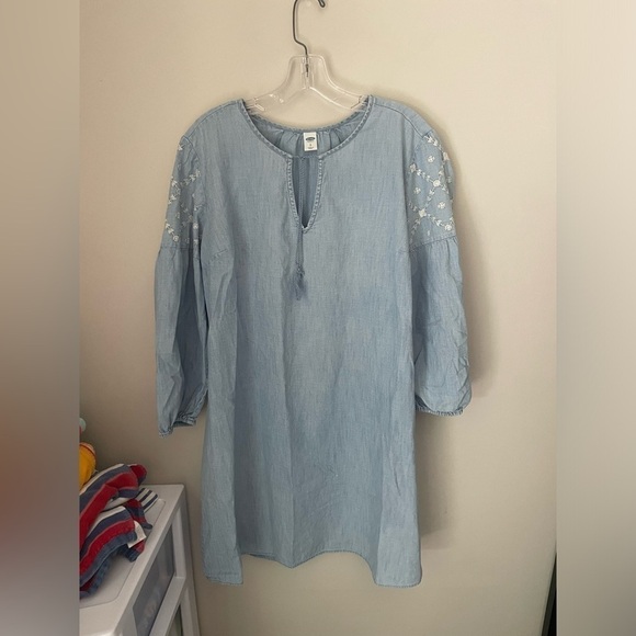 Old Navy Light Blue Embroidered Cotton Denim Look Shift Dress Size Large - Picture 1 of 9